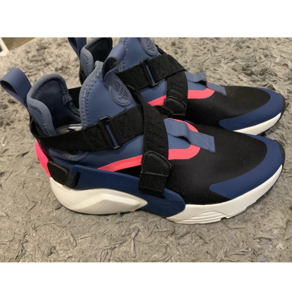 Nike Air Huarache City